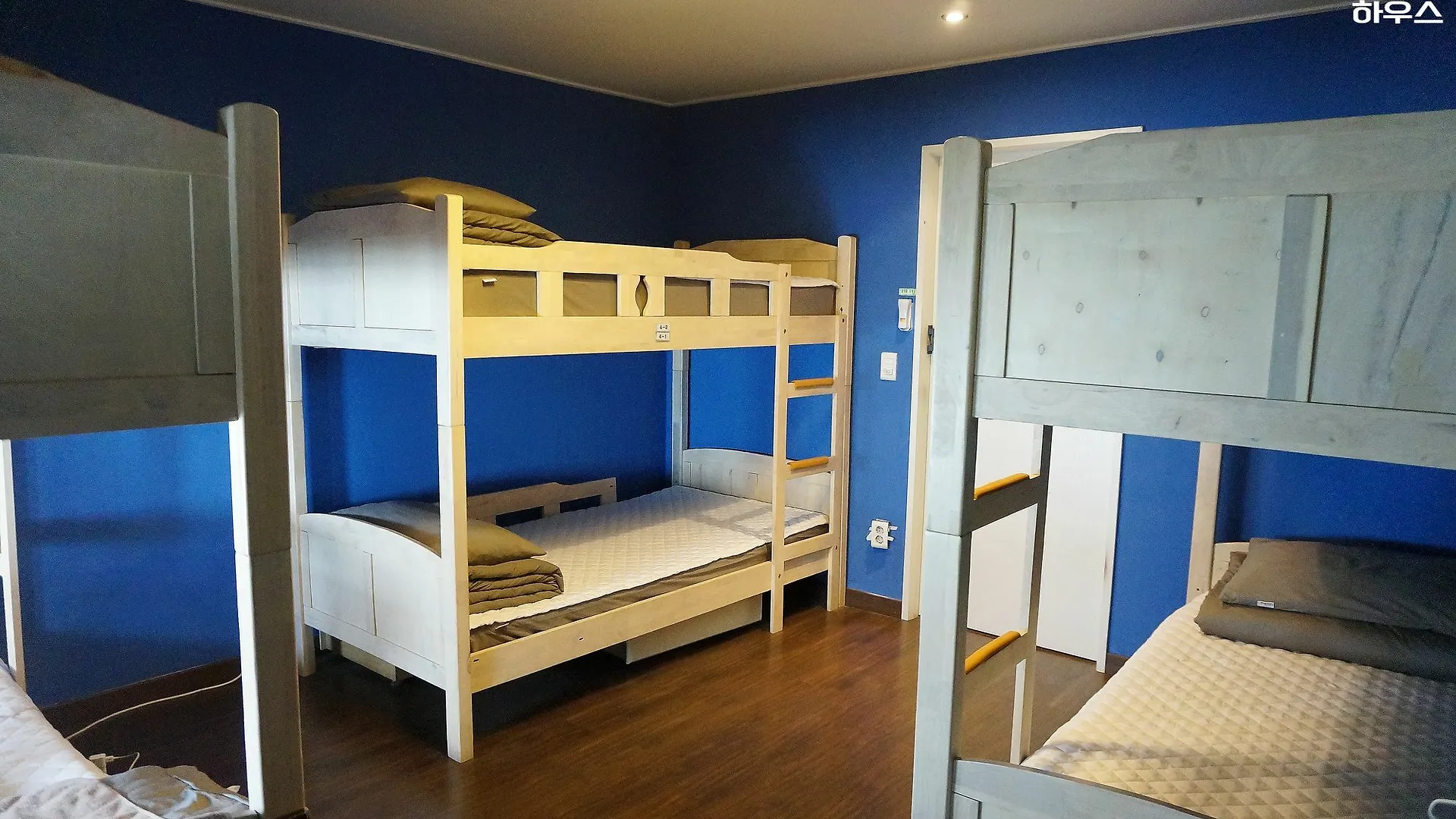 Hello Guesthouse Puszan